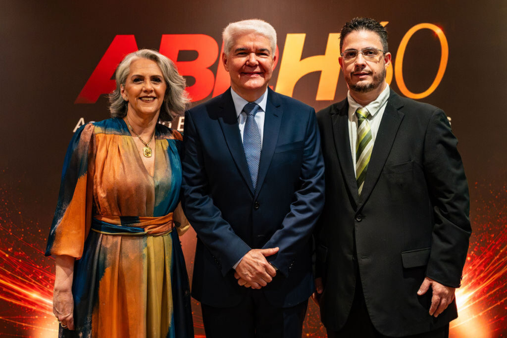 19º CONPARH debate as pessoas e o futuro do trabalho 19º CONPARH debate as pessoas e o futuro do trabalho