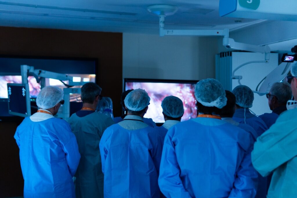 Cirurgias de alta precisão também sobrecarregam o corpo Cirurgias de alta precisão também sobrecarregam o corpo
