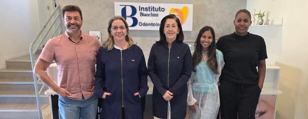 BIANCHINI ODONTOLOGIA: EXCELÊNCIA QUE COMEÇA COM UMA GRANDE EQUIPE!