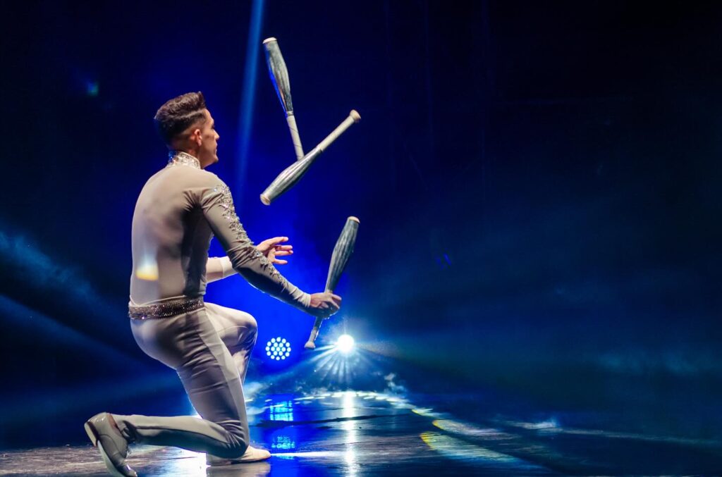 Circo Maximus chega a Franca com 34 carretas e estreia em 4 de novembro
