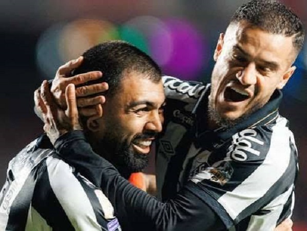 Gabigol decide no Morumbi e Santos vence o São Paulo na Capital