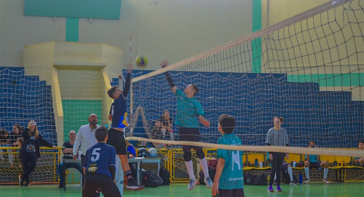 Inscrições para Campeonatos de Vôlei e Futsal terminam na sexta-feira