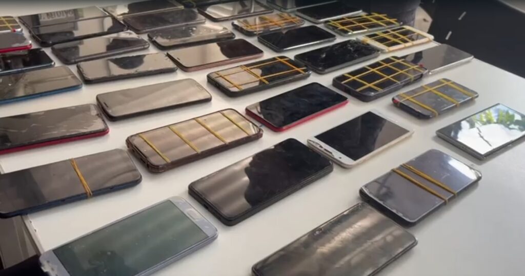 Quatro são denunciados por organização criminosa voltada a roubos e furtos de celulares